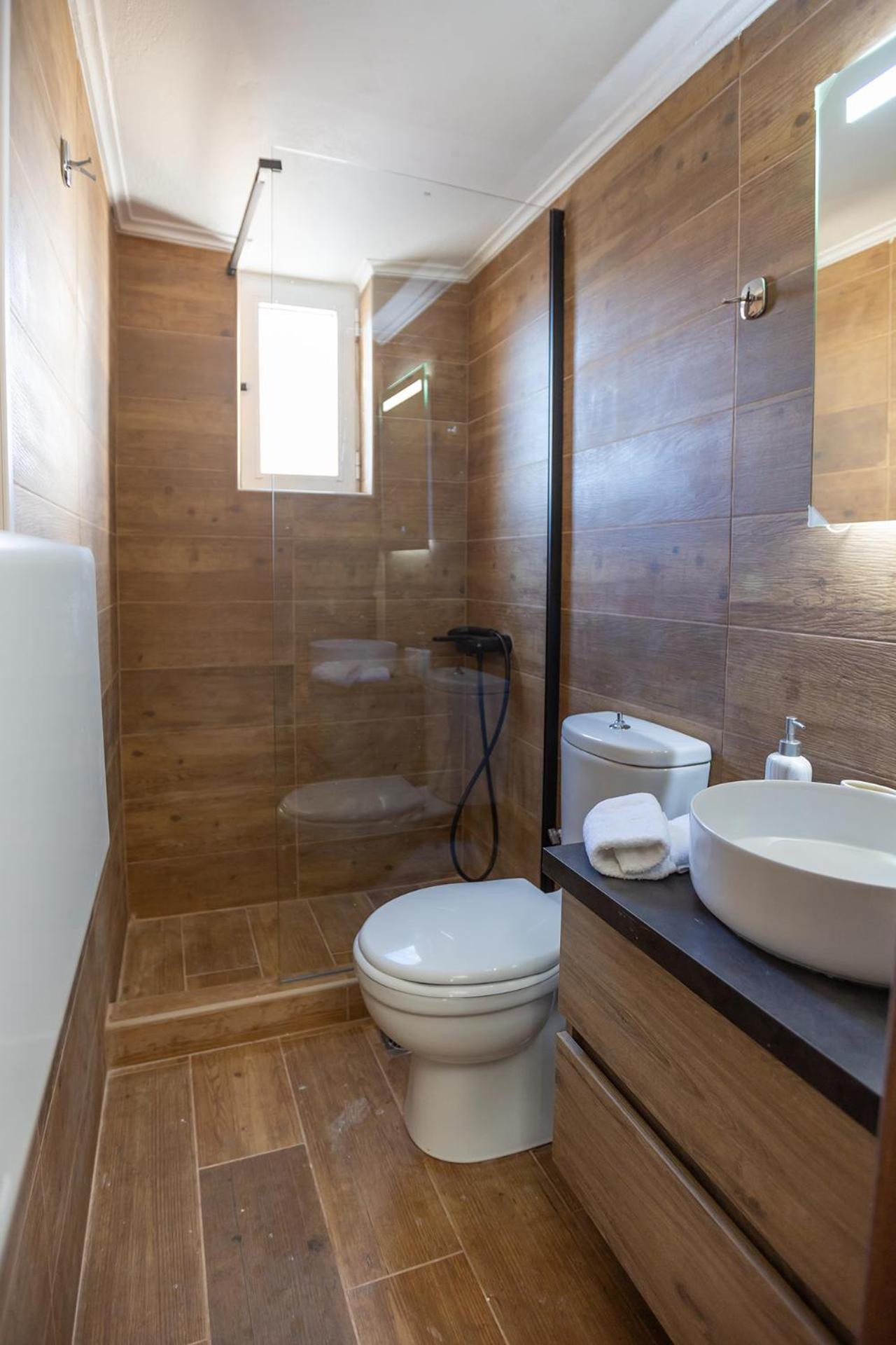Era Of Elegance: 1928 Classic Dwelling Tripoli Luaran gambar