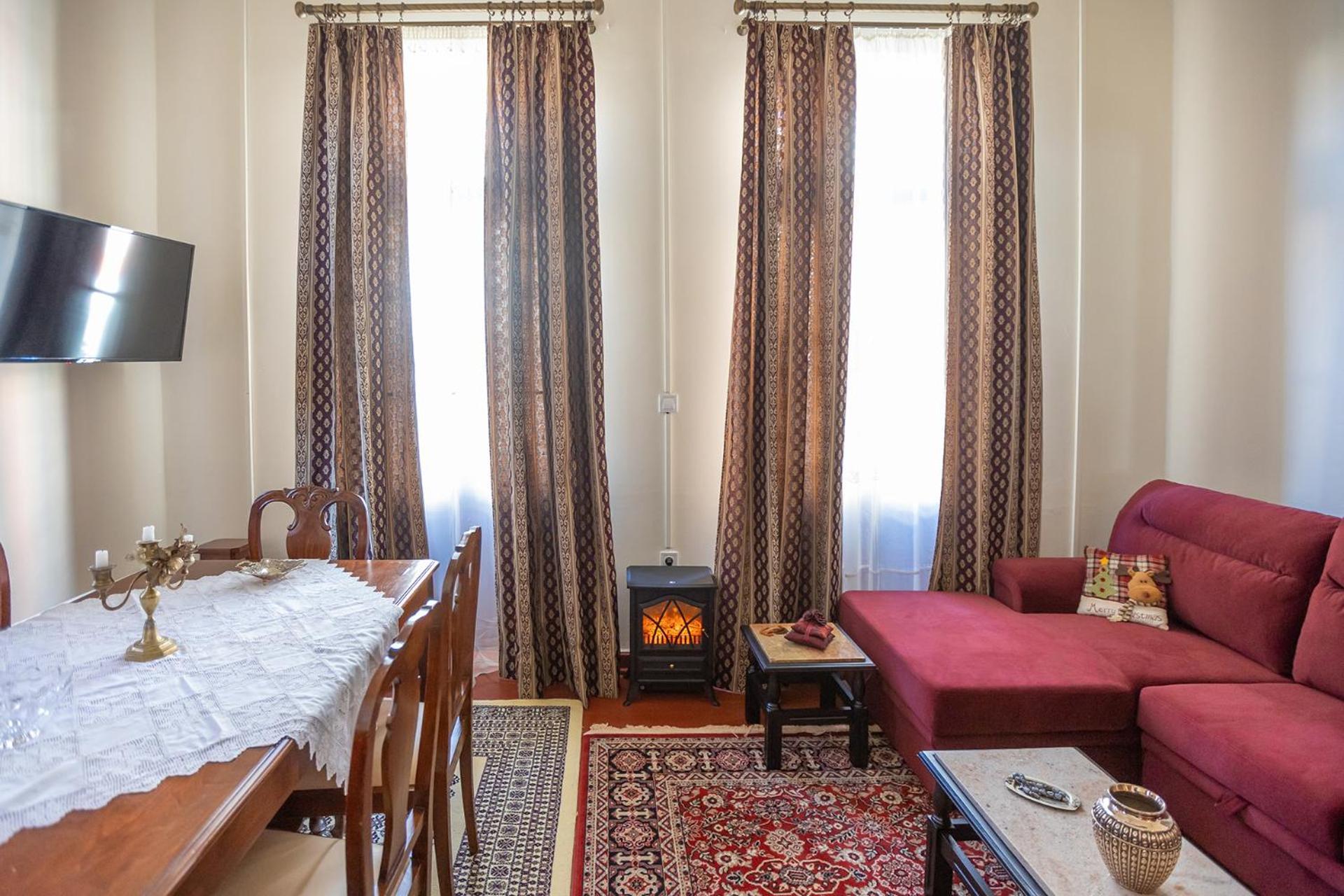 Era Of Elegance: 1928 Classic Dwelling Tripoli Luaran gambar