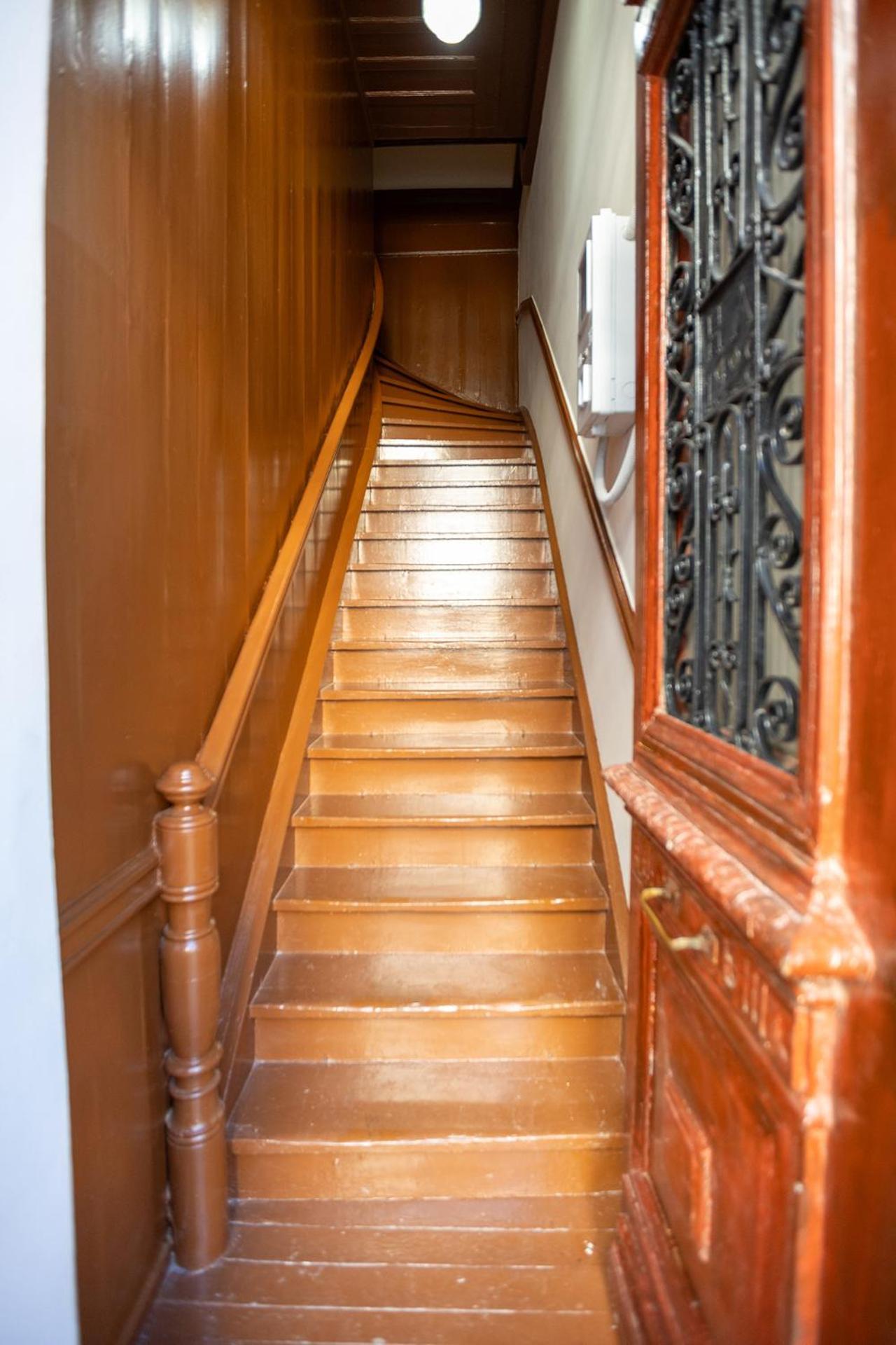 Era Of Elegance: 1928 Classic Dwelling Tripoli Luaran gambar
