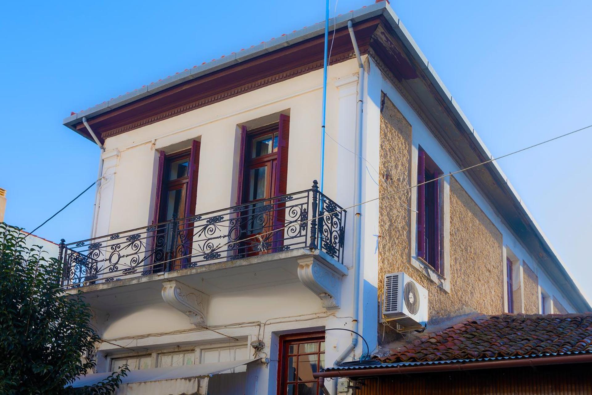 Era Of Elegance: 1928 Classic Dwelling Tripoli Luaran gambar
